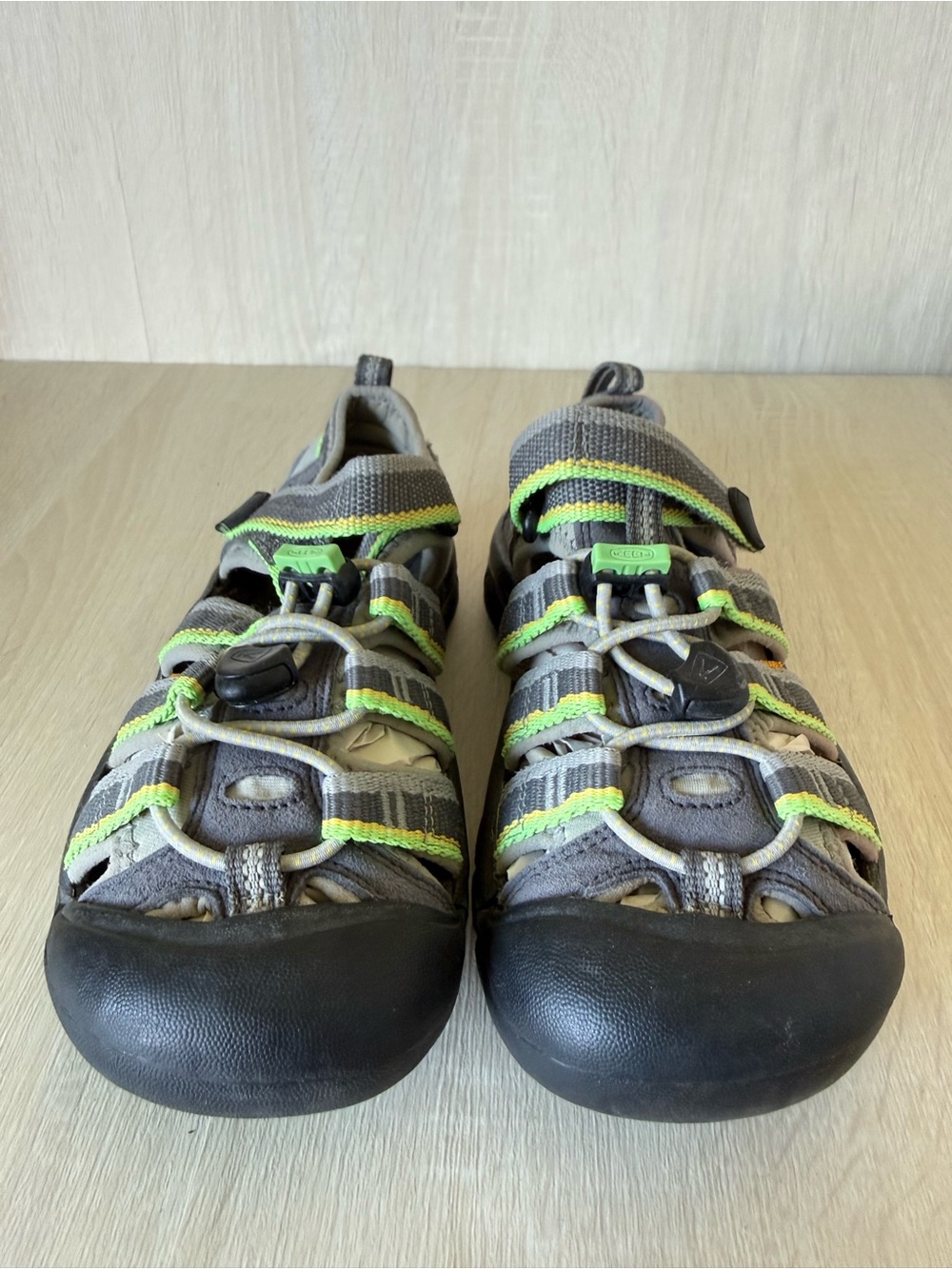 KEEN Newport H2 Kids Sandals Gray Lime Closed Toe Water Shoes Size 1 US - Picture 5 of 11